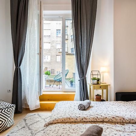 Bpr Charming Design Apartment With Balcony, A/C Boedapest Buitenkant foto