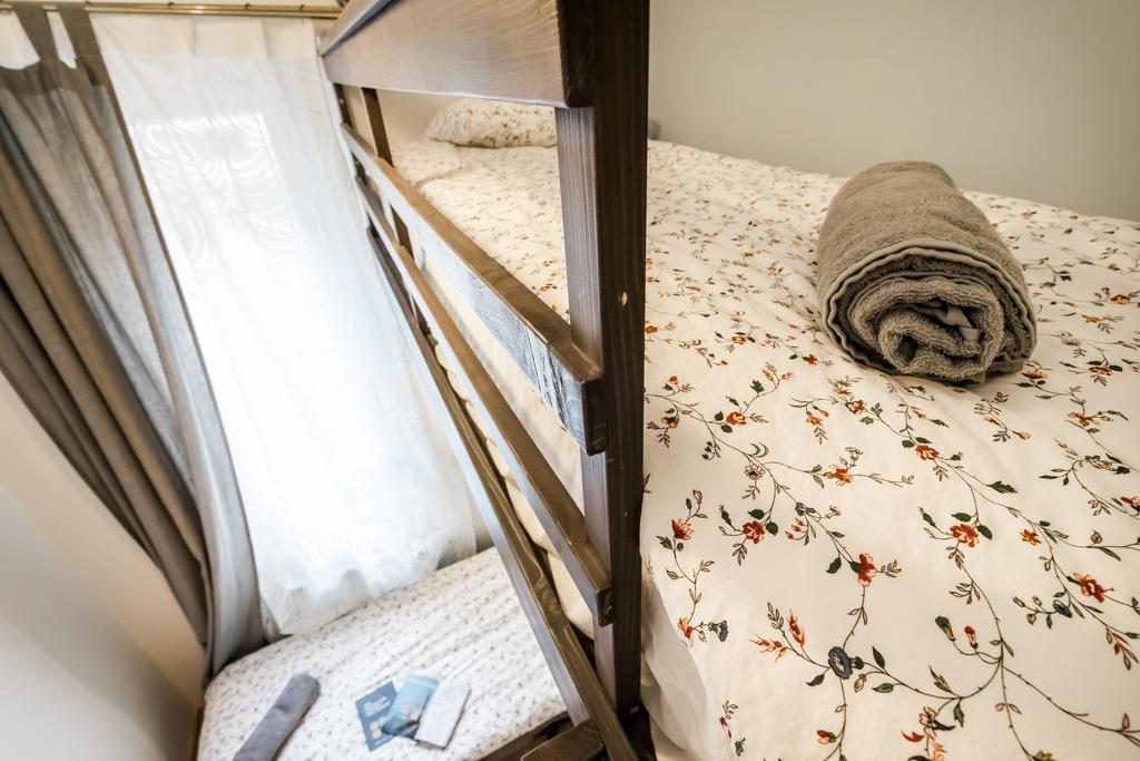 Bpr Charming Design Apartment With Balcony, A/C Boedapest Buitenkant foto