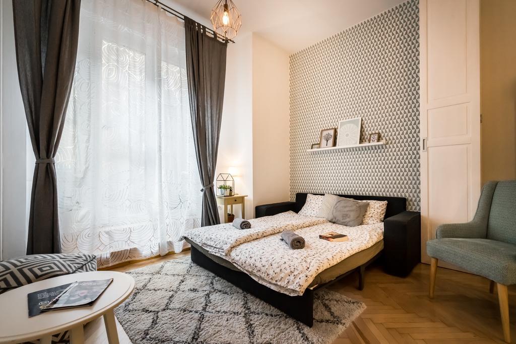 Bpr Charming Design Apartment With Balcony, A/C Boedapest Buitenkant foto